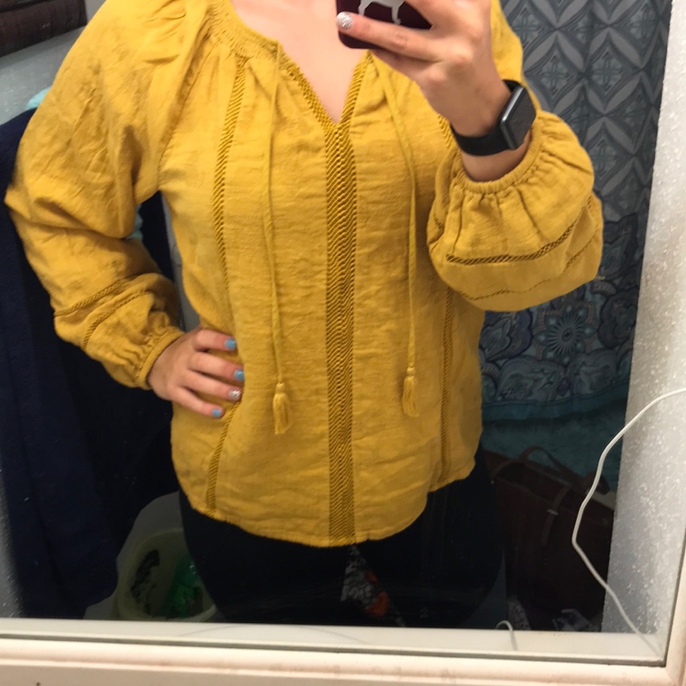 Mustard yellow top